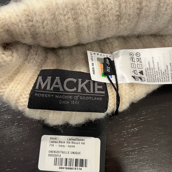 Canada Goose NWT Mackie Ladies Block Rib Slouch Hat - Picture 5 of 8